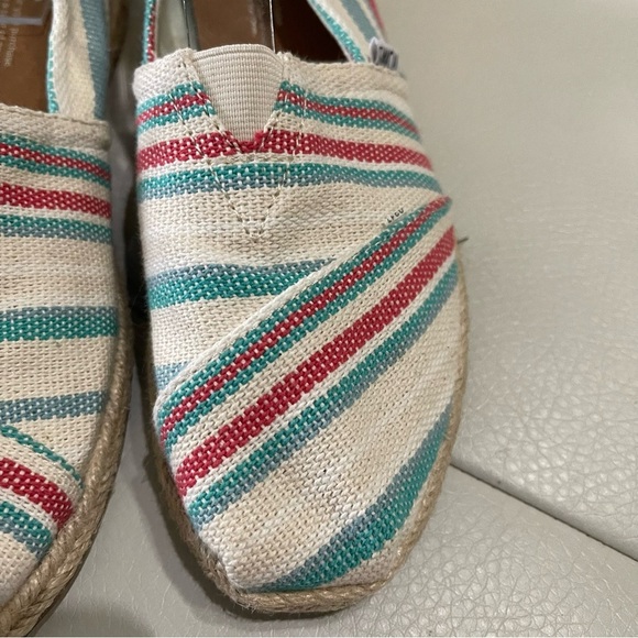 NWOT Toms Alpargata stripe shoes size 7 - Picture 2 of 9